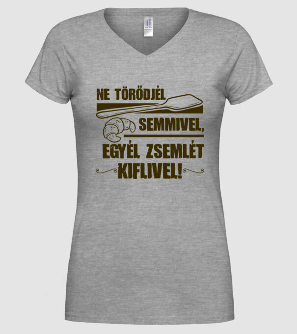  minta szürke pólón