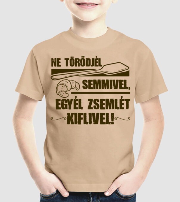  minta homokszín pólón